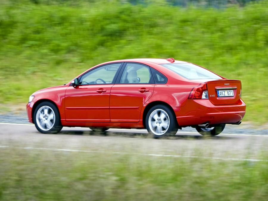  Volvo S40 T5 2007 года  (фото 16 из 41)